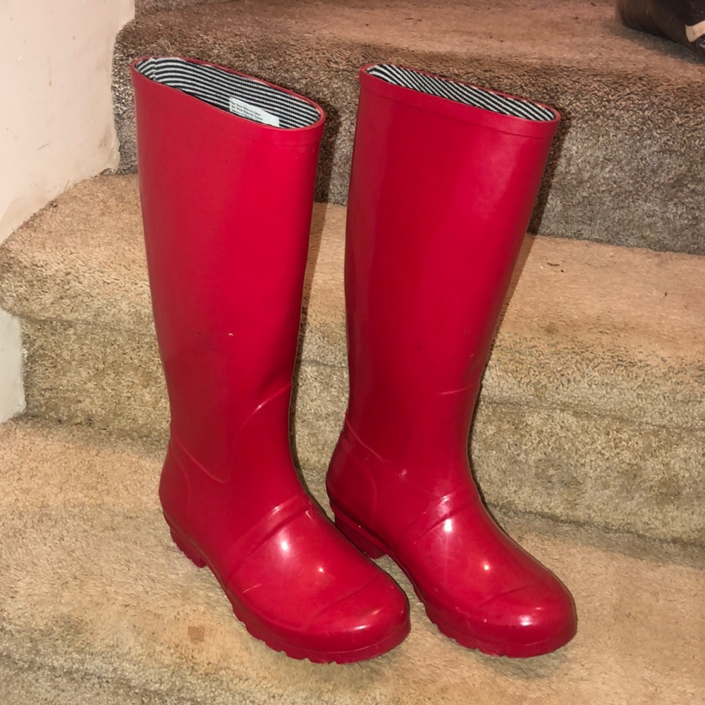 Rain boots